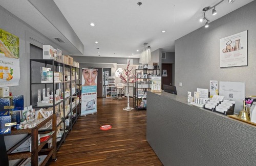 Regina Hotel | Home Inn & Suites Regina Airport