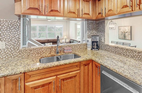 The Blue Mountains Condo | Home w/Sauna, Across from Blue Mtn Village