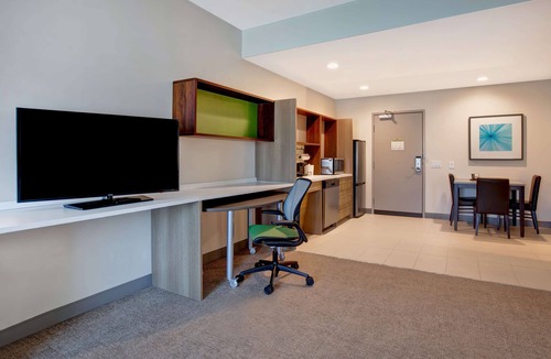 Paw Creek Hotel | Home2 Suites by Hilton Charlotte Northlake