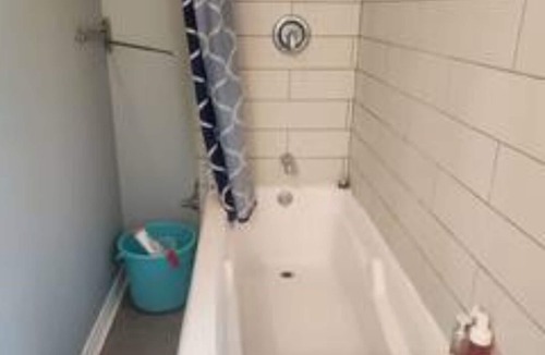 Welland House | Homely stay near Niagarafalls, Canada