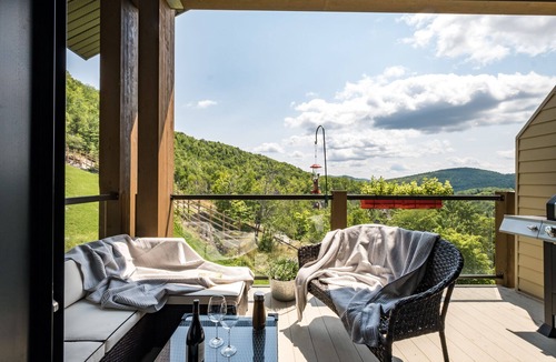 Mont-Tremblant Condo | Horizon | Ski-in/Ski-out | Mountain & Lake View | Gym, Hot Tub & Sauna Access