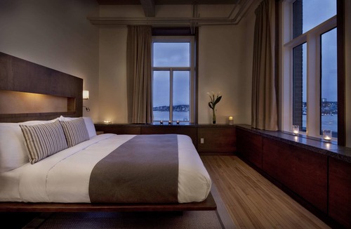 Lower Town Hotel | Hotel 71 by Preferred Hotels & Resorts