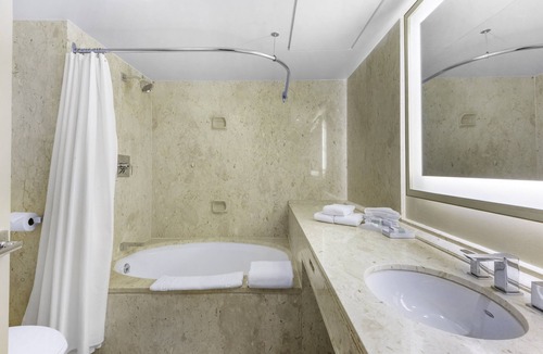 Downtown Montreal Hotel | Hotel Omni Mont-Royal