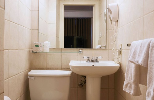Quartier des Spectacles Hotel | Hotel St-Denis