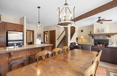 Mont-Tremblant House | House on the Golf La Bête -10min to Tremblant 150
