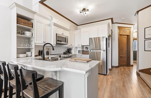 Mont-Tremblant House | Huge condo in front of Tremblant ski resort