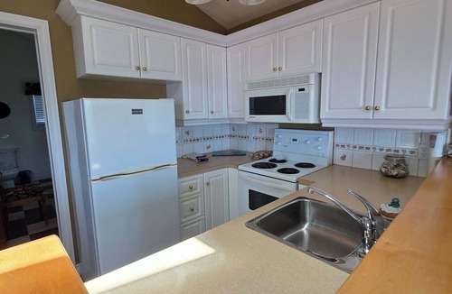 Hunts Point Apartment | Hunts Point Rustic Coastal Retreat Deluxe Suite