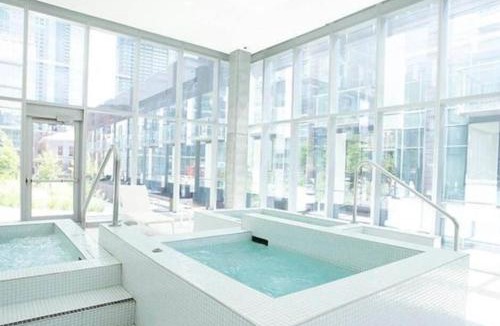Downtown Montreal Apartment | I-Incredible unit downtown