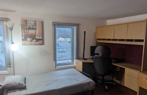 Hull House | Ideally located: city, parks, public transit
