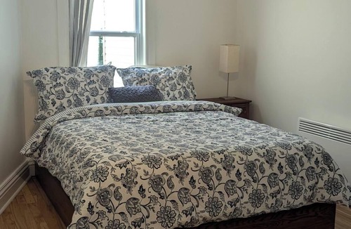 Paine-Sec Condo | In the heart of old Lévis! Close to the ferry that will take you to Old Quebec!