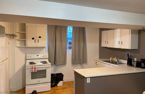 South End Apartment | Inglis Heritage, Cozy 2-BDRM near Waterfront