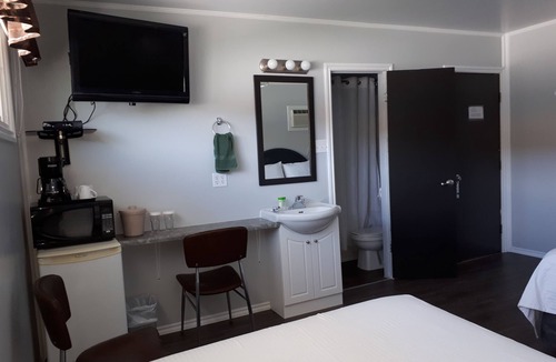 Ashern Hotel | Interlake Motel