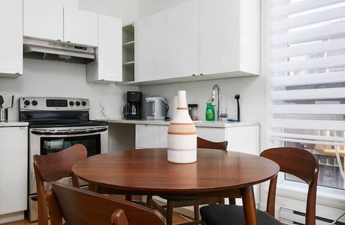 Gay Village Apartment | Inviting 2BR1B in Village Downtown