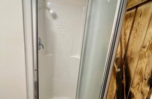 Saint-Gedeon House | Jaune Hôtel Boutique