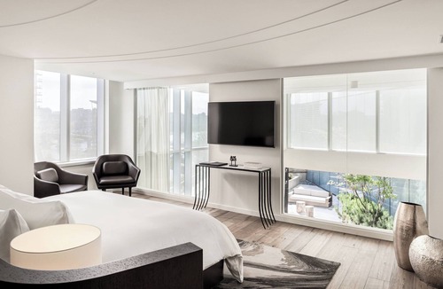 Central Hotel | JW Marriott Parq Vancouver