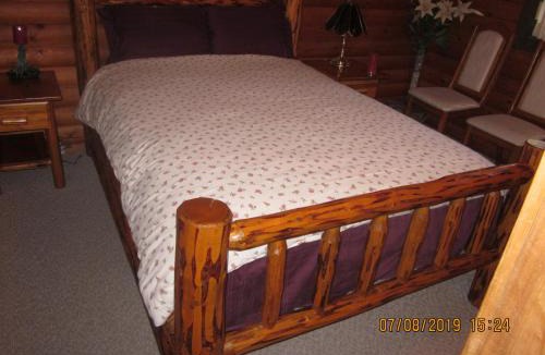 Kamloops Bed & Breakfast | Kamloops Log Home Bed and Breakfast