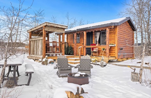 Foothills County Cabin | Keionna Riverside Cabin - Private Cabin
