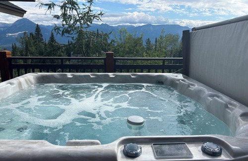 Golden House | Kicking Horse Top Floor Ski In/Out Luxury Townhouse-Best Aspen Location