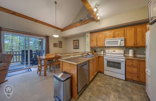 East Kootenay Apartment | Kimberley Ridge 2BR + Loft Condo w/Hot Tub