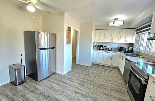 Jasper Place House | ✅Kirvia's retreat ✅ "Entire home" ✅ 8 minutes to West Edmonton Mall.✅