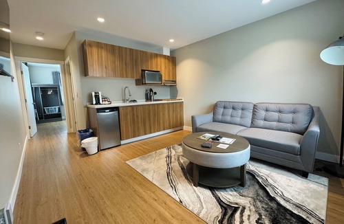 Kitimat Hotel | Kitimat River Motel & Suites