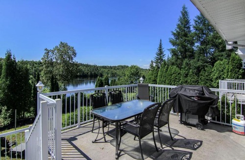 Saint-Nazaire Ski Chalet | L'échappée du lac
