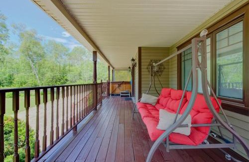 Petite-Riviere-Saint-Francois Ski Chalet | L'Escapade - Spa billard & foyer
