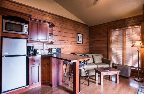 Ville-Marie Ski Chalet | La Bannik
