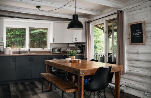 Val-des-Lacs Ski Chalet | La Baraque cuddle & relax