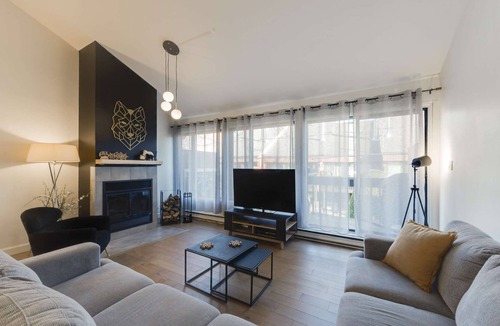 Beaupre House | La Bergerie 49 - Ski-in/Ski-out Chalet - 4 bedrooms - 10 people