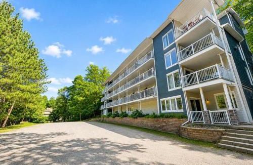 Mont-Tremblant Village Apartment | La Cachette 203 by Gestion ELITE