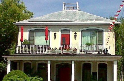 Baie-St-Paul Apartment | La CAMPAGNE au centre-ville de Baie-Saint-Paul UNIQUE