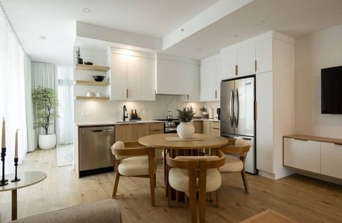 Lac-Megantic Apartment | La Capitainerie - Marina 204 - Bord de l’eau