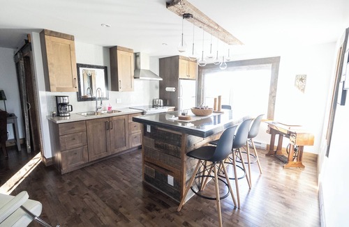 Caplan Apartment | La Ruelle Hébergement