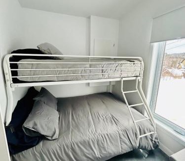 L'Anse-Saint-Jean House | La remontee