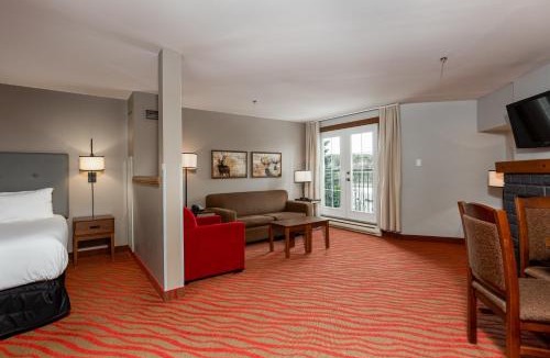 Mont-Tremblant Pedestrian Village Hotel | La Tour des Voyageurs II