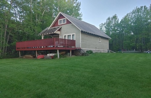 Central Alberta Cottage | Lac La Biche Lakefront 5BR Cottage Private Sandy Beach Huge Yard