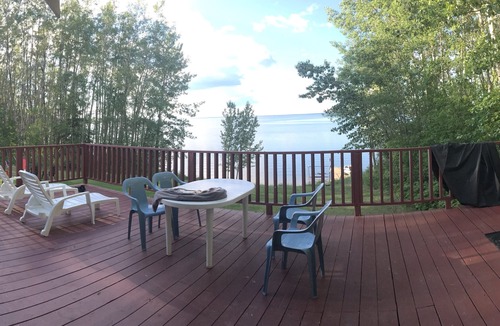 Central Alberta Cottage | Lac La Biche Lakefront 5BR Cottage Private Sandy Beach Huge Yard