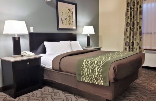 Lacombe Hotel | Lacombe Motor Inn