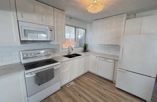 Central Alberta House | Lake Front Getaway- Incredible water views and Waterfront Hottub!