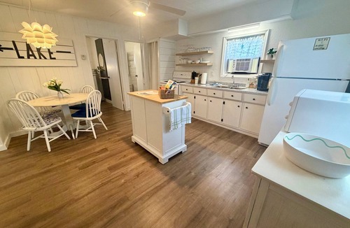 Lunenburg County Cabin | Lake Mushamush Cottage!