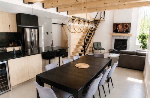Chertsey Ski Chalet | Lake, Spa and Pool Table | Le Gaia