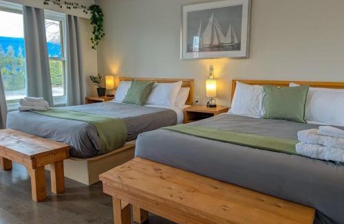 Ste Anne de Beaupre Apartment | Lake view studio for 4 people with Free parking & WiFi