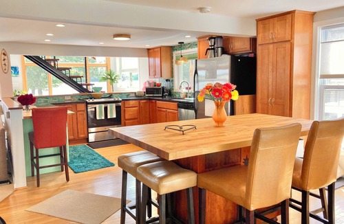 Windham House | Lakefront 15 mins from Portland, Experienced Super Host