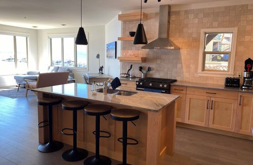 Westbank Condo | Lakefront condo at Barona Beach