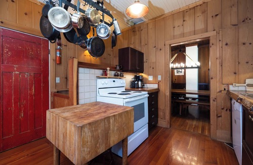 Koocanusa Ranch Cottage | Lakefront Cottage on Rosen Lake