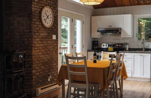 Lac-Sergent House | Lakefront Hot Tub & Fireplace, BBQ, Sleeps 8