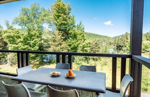 Lac Superieur Village House | Lakefront, Mountain View - 2 Bedrooms Resort Suite
