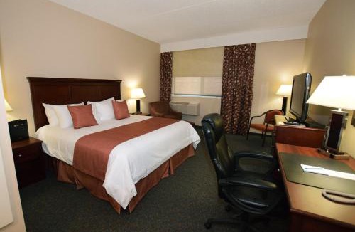 Cold Lake Hotel | Lakeland Inn Hotel