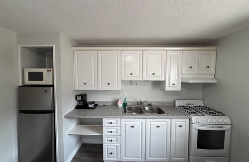 North Bay Hotel | Lakeshore Suites